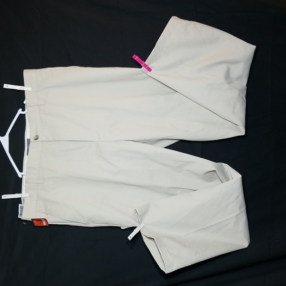 Dockers Signature Khakis, Classic Fit Versatile Pants Size - Picture 6 of 15